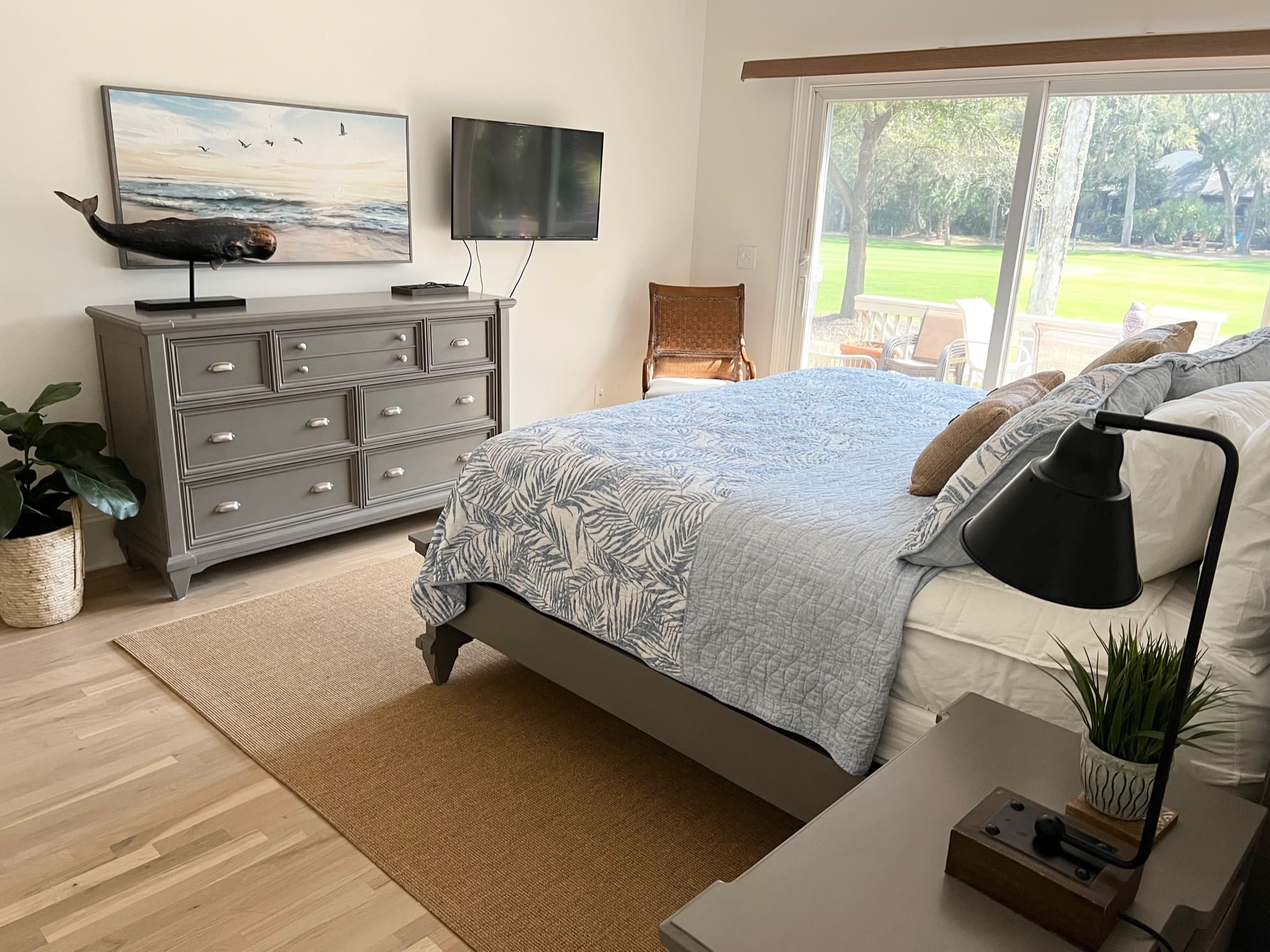 27547F4B-6725-45A6-BD8A-13A32B3FCC84